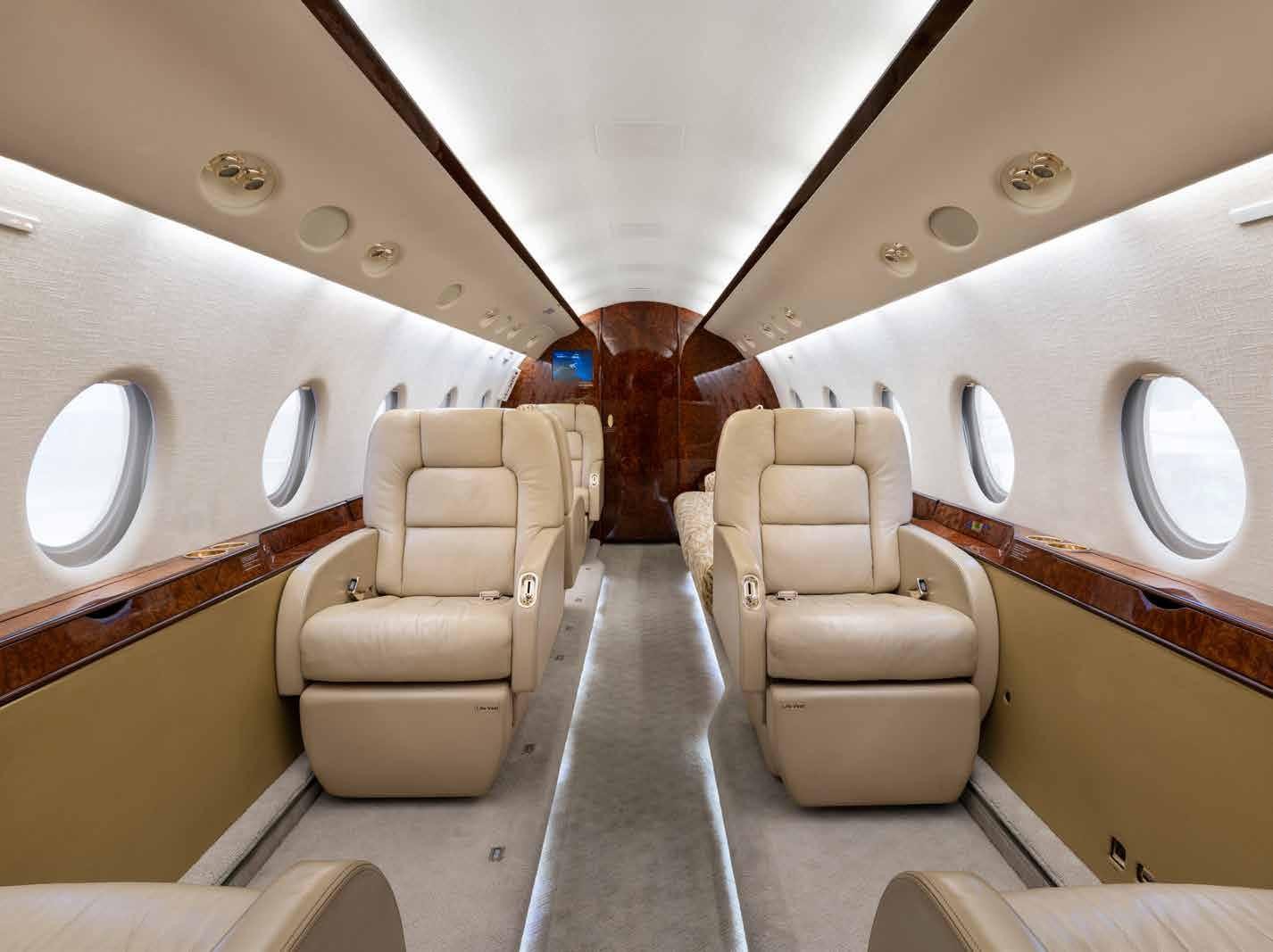 2001 Gulfstream G200 — photo 4