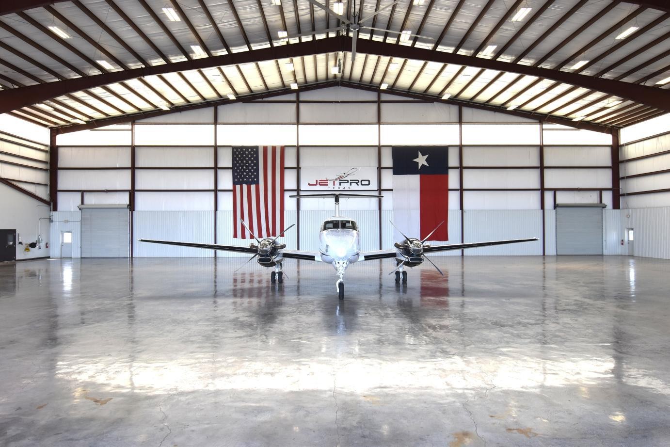 1989 Beech King Air 300 — photo 4