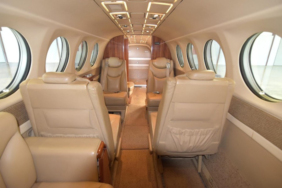 1989 Beechcraft Beech King Air 300, photo 6