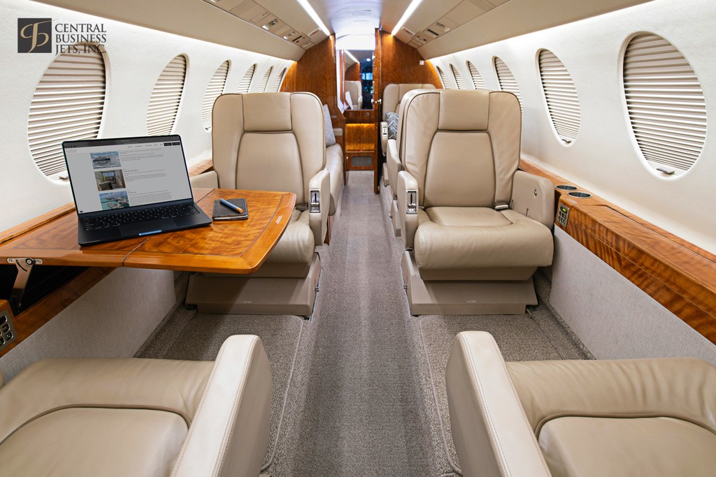2003 Falcon 50 — photo 4