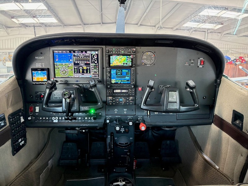1984 Cessna TR182RG Skylane II, photo 16