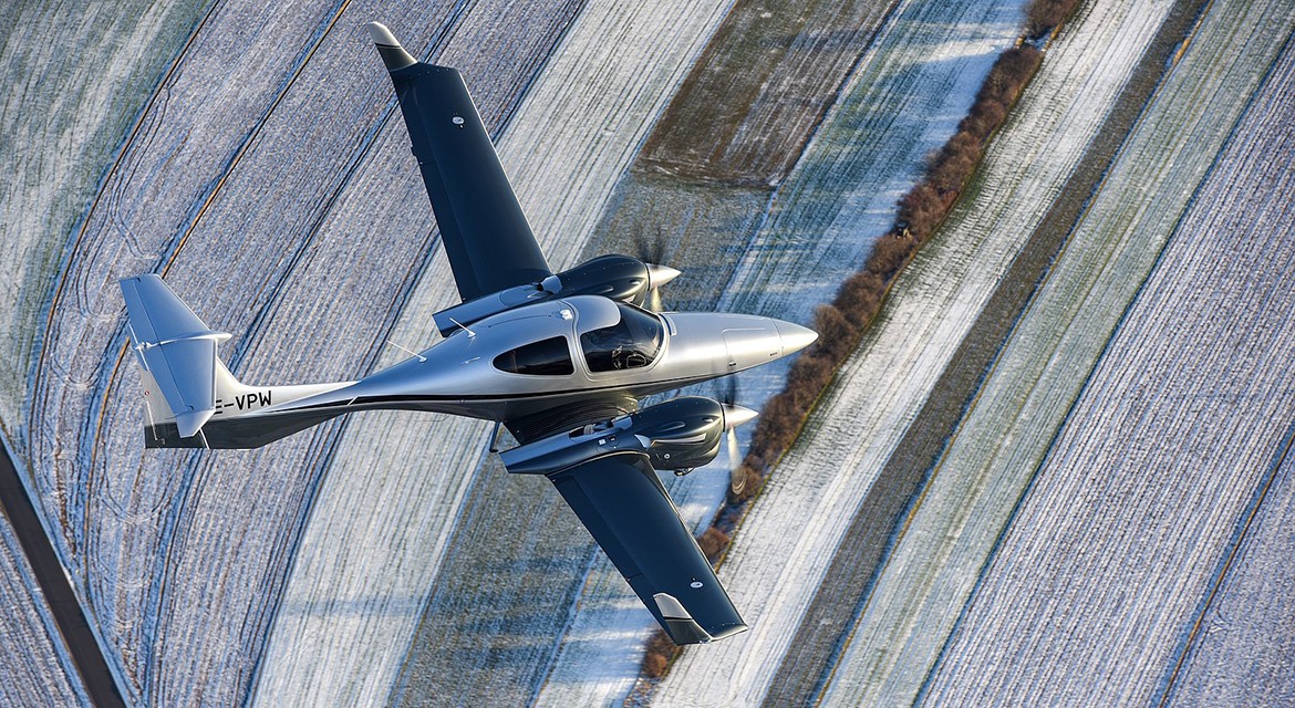 2025 Diamond TwinStar DA42 — photo 3