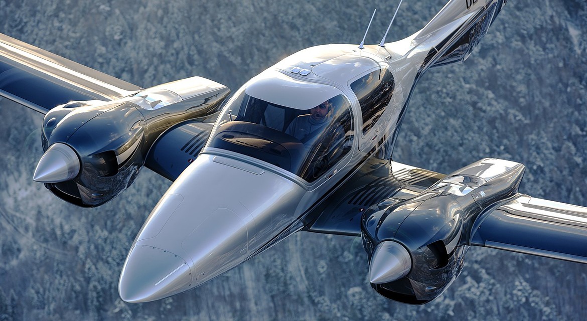 2025 Diamond TwinStar DA42 — photo 4