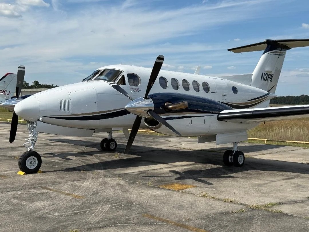 1984 Beech King Air B200 — photo 2