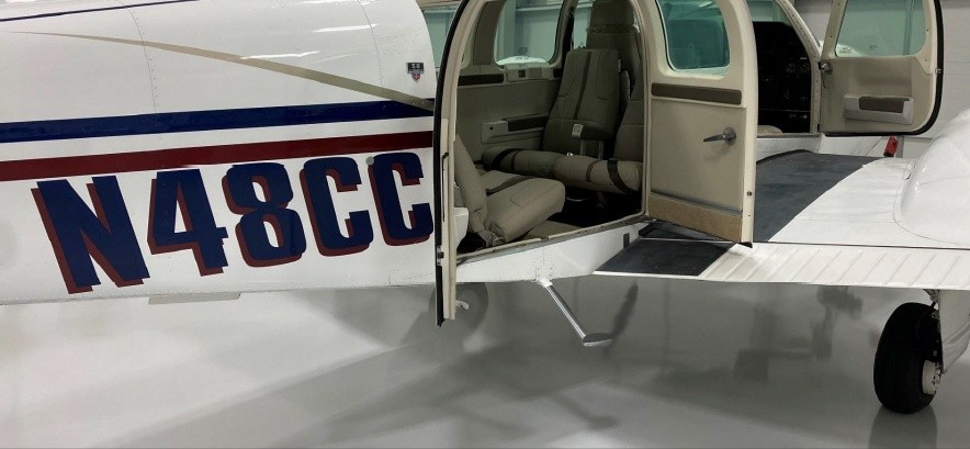 1981 Beech Baron 58 — photo 3
