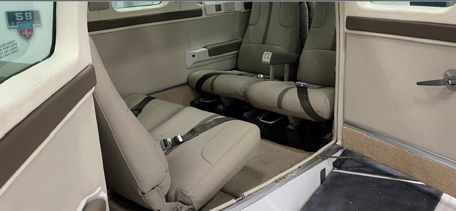 1981 Beech Baron 58 — photo 5
