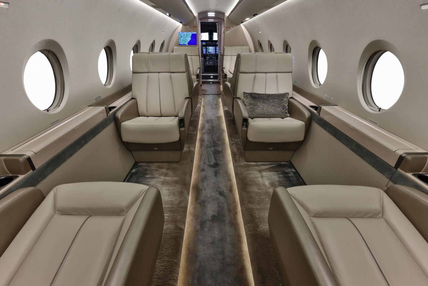 2017 Gulfstream G280 — photo 5