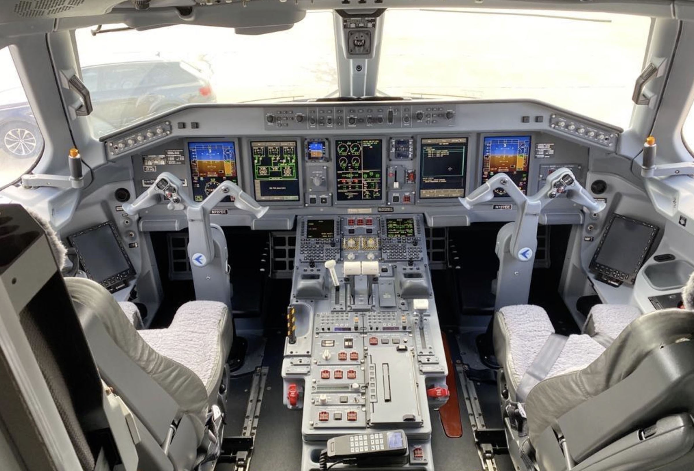 2018 Embraer Lineage 1000 E 5