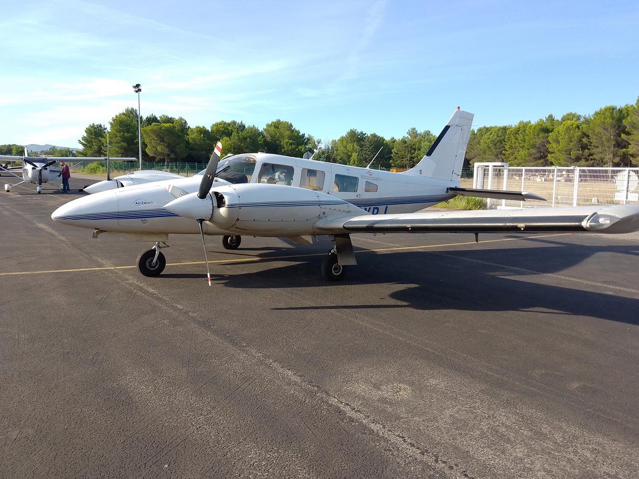 1988 Piper Seneca III — photo 2