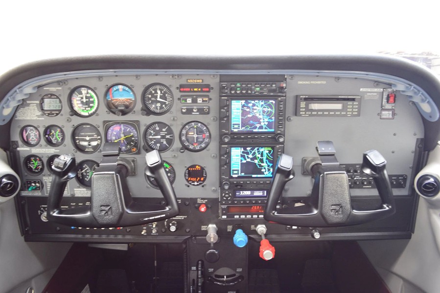 2000 Cessna 182S, photo 17