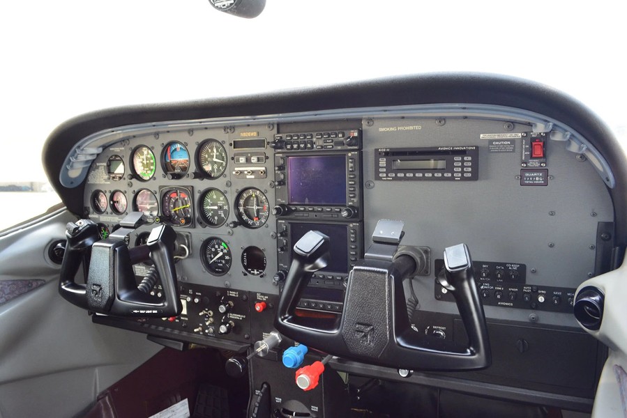 2000 Cessna 182S, photo 18