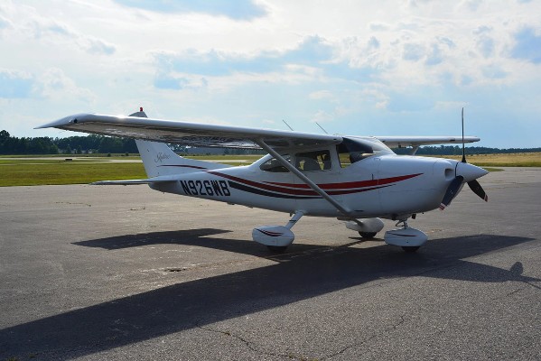 2000 Cessna 182S — photo 4