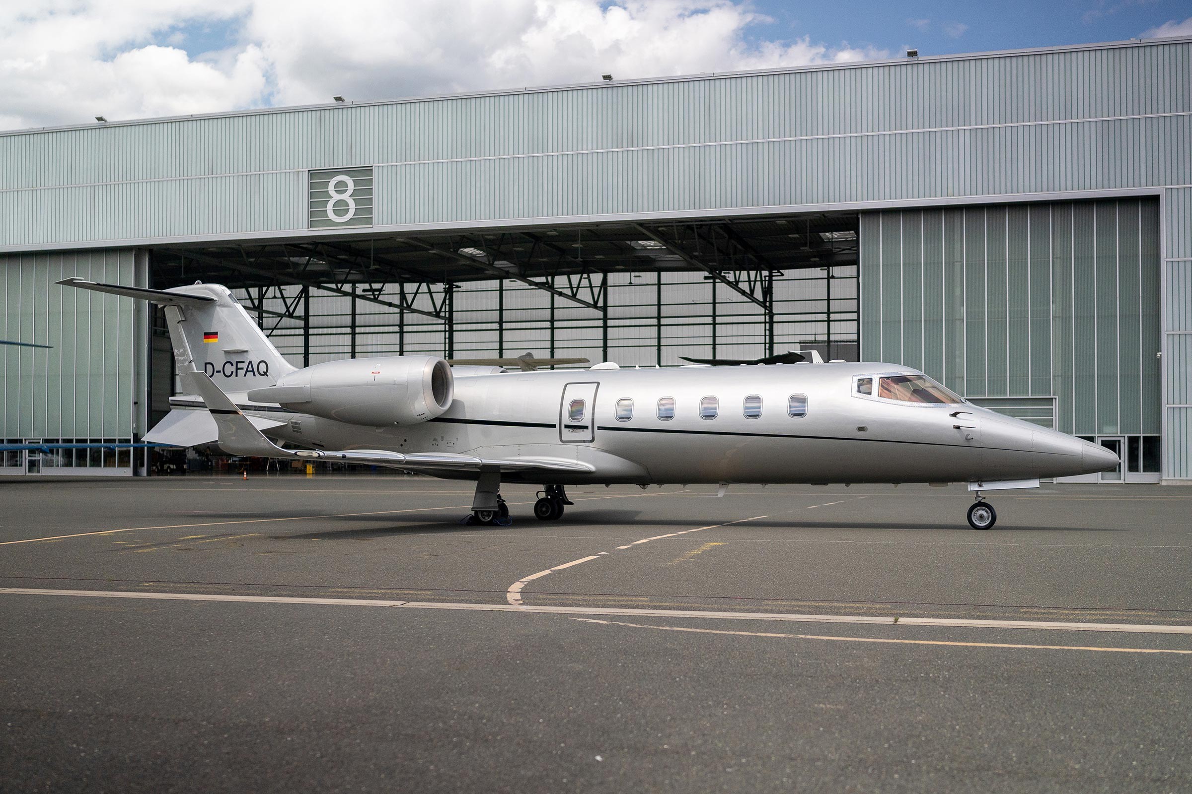 2007 Learjet 60 — photo 2