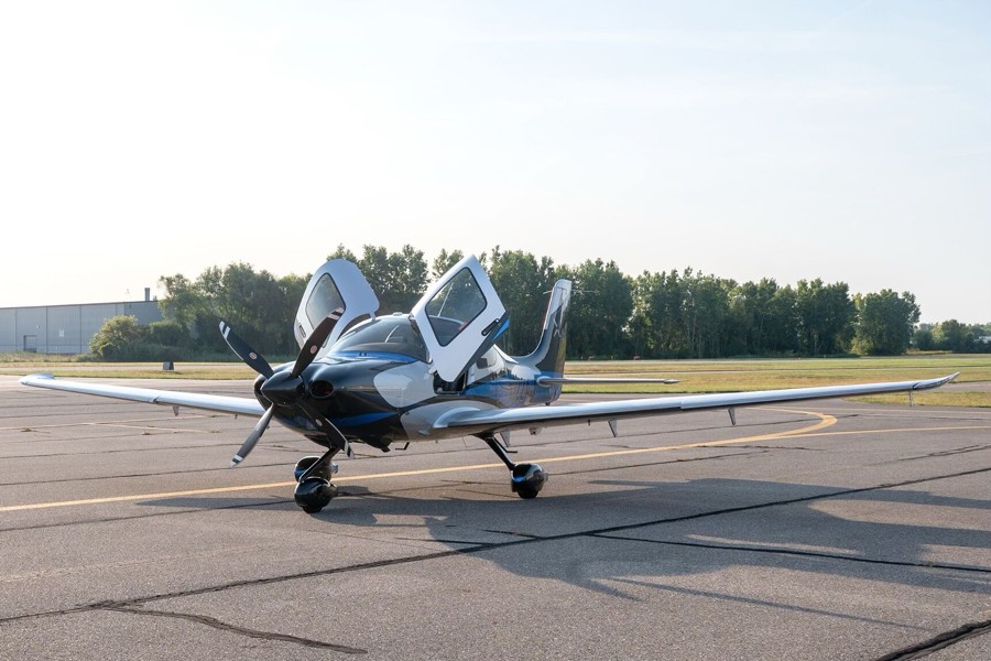 2021 Cirrus SR22T-G6 GTS (N322AJ), photo 2