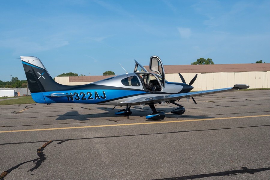 2021 Cirrus SR22T-G6 GTS (N322AJ), photo 6