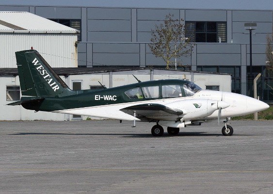 1971 Piper Aztec PA-23-250E — photo 1