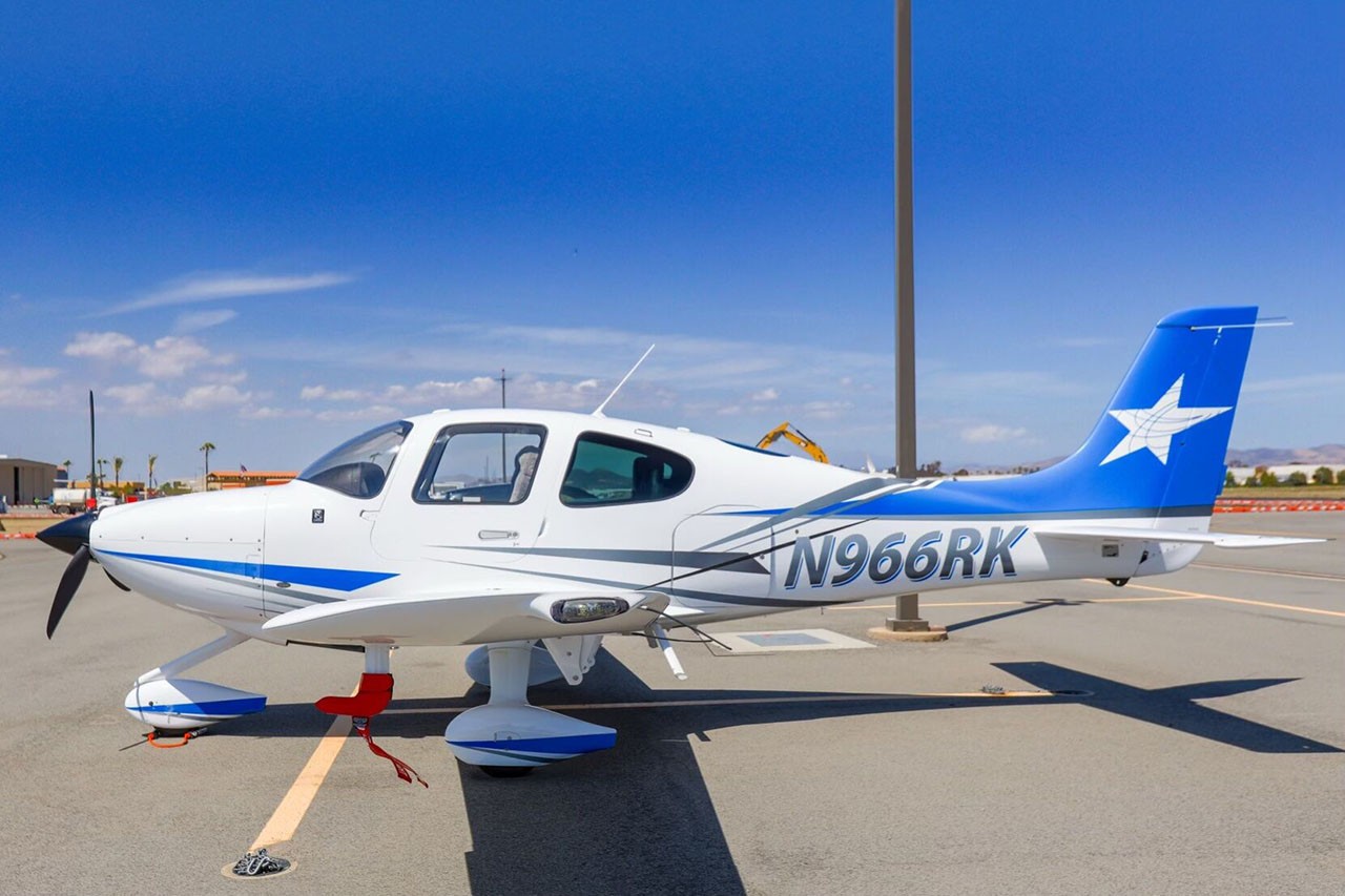 2016 Cirrus SR20-G3 — photo 1
