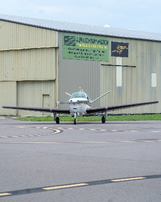1947 Beech Bonanza 35 — photo 3