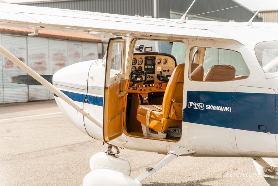 1977 Cessna 172N, photo 10
