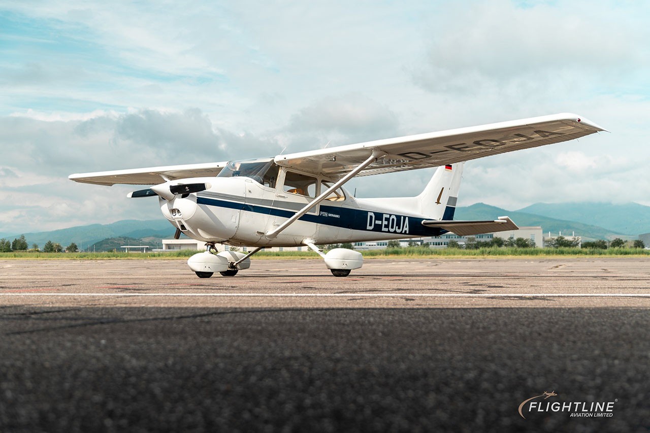 1977 Cessna 172N — photo 2