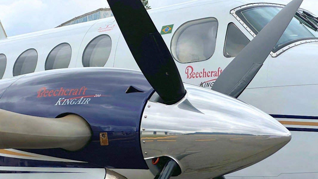 2007 Beechcraft Beech King Air B200, photo 11