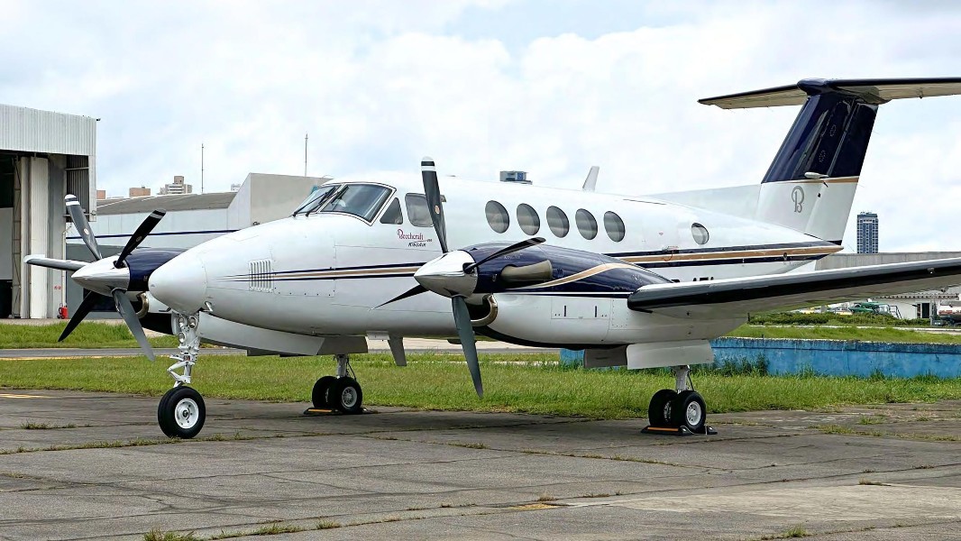 2007 Beechcraft Beech King Air B200, photo 3