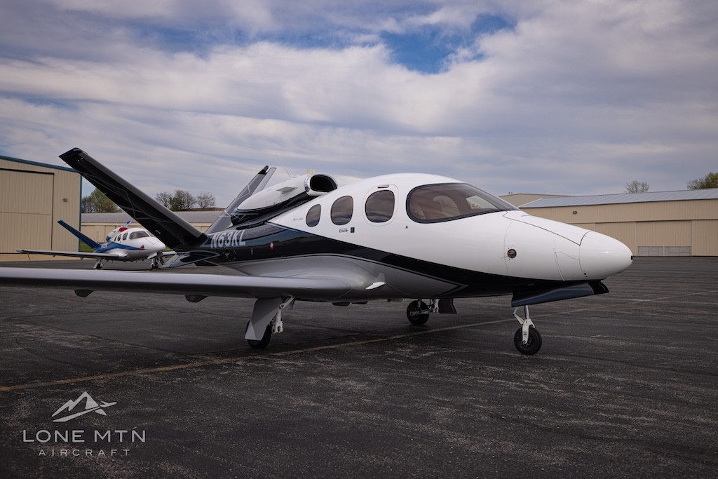2021 Cirrus Vision SF50 — photo 1