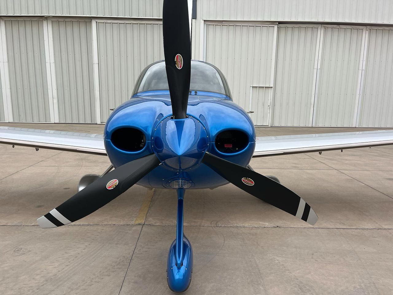 2024 Cirrus SR22 — photo 3