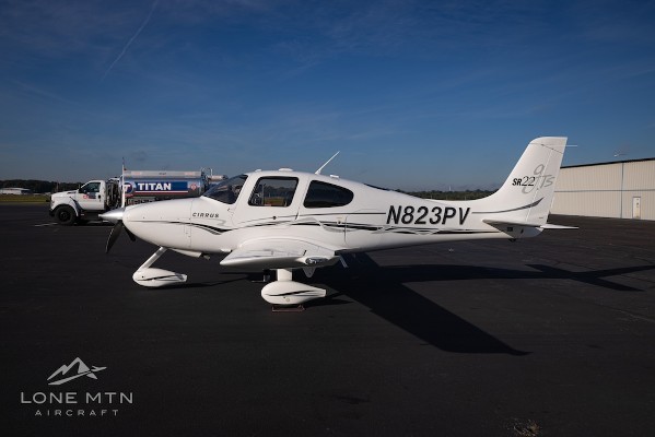 2005 Cirrus SR22-G2 — photo 2