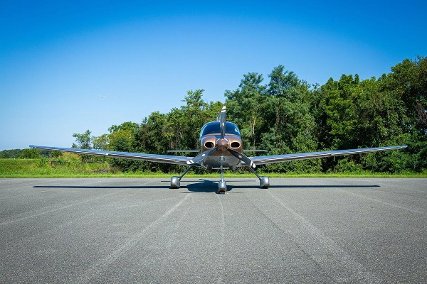 2016 Cirrus SR22-G5 — photo 3