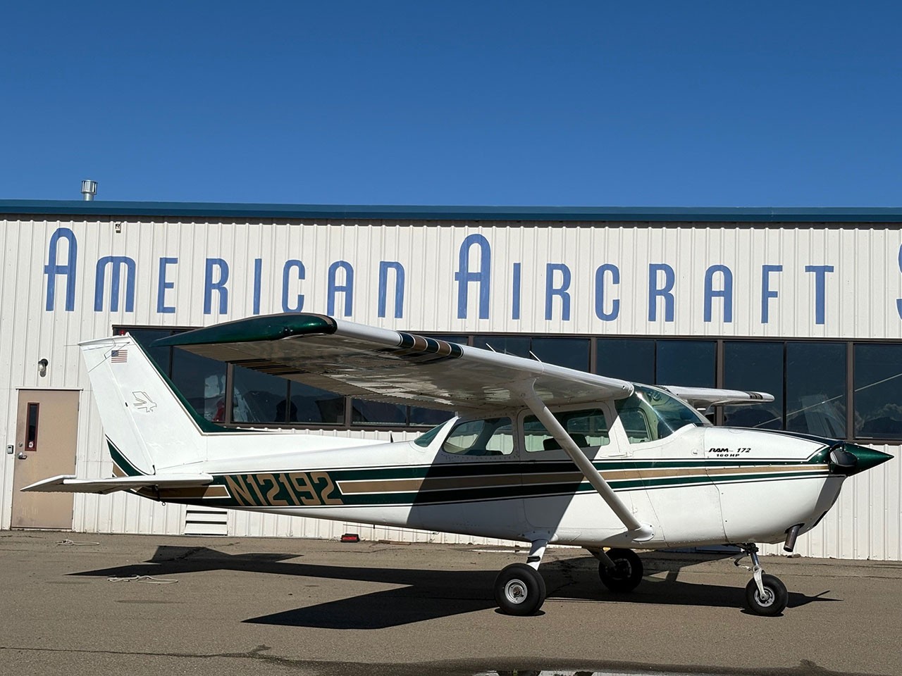 1973 Cessna 172 — photo 1