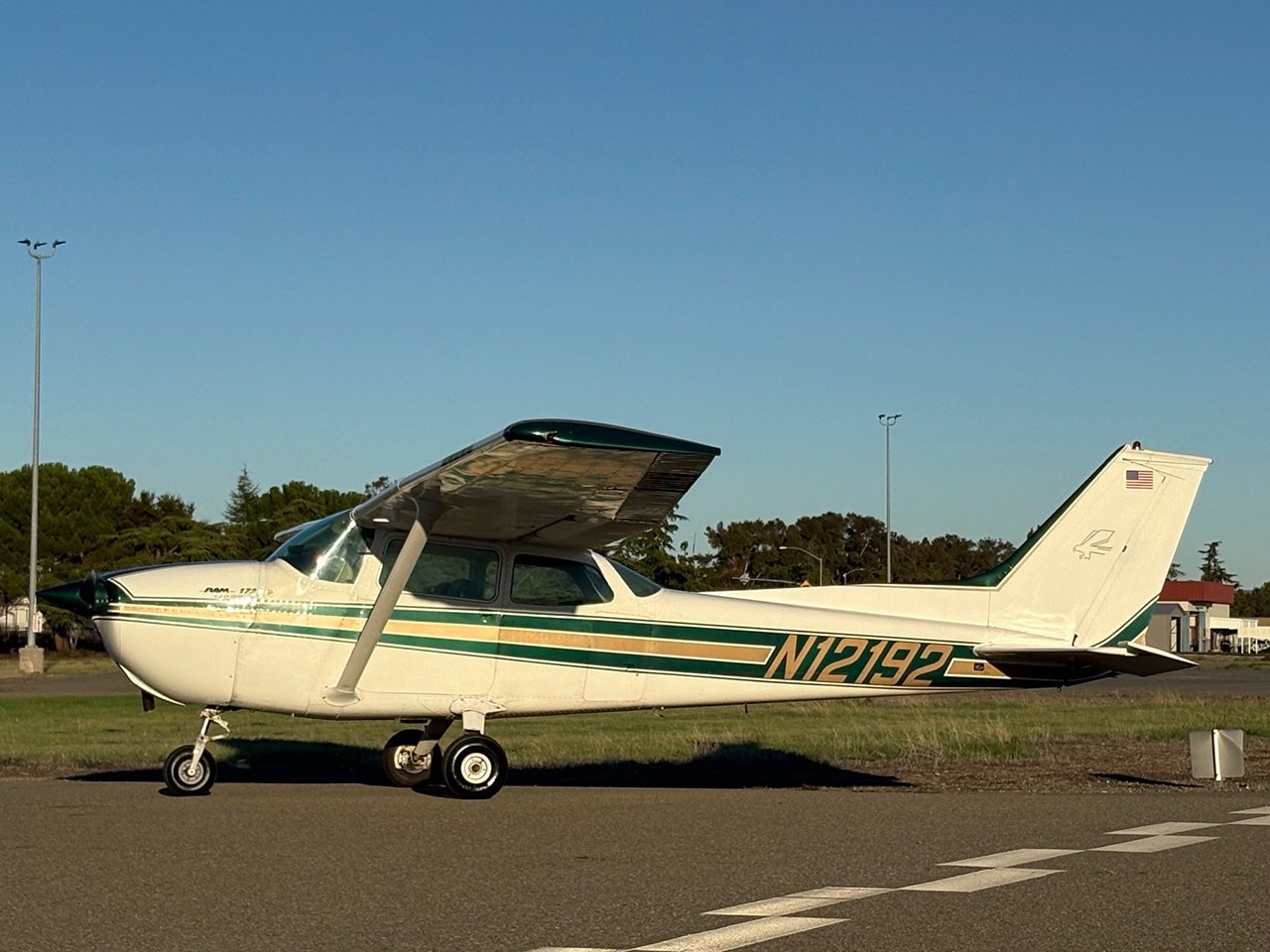 1973 Cessna 172 — photo 3