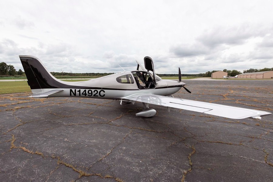 2003 Cirrus SR22 G1 (N1492C), photo 8