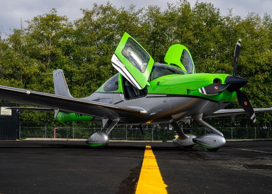 2017 Cirrus SR22-G6 — photo 4