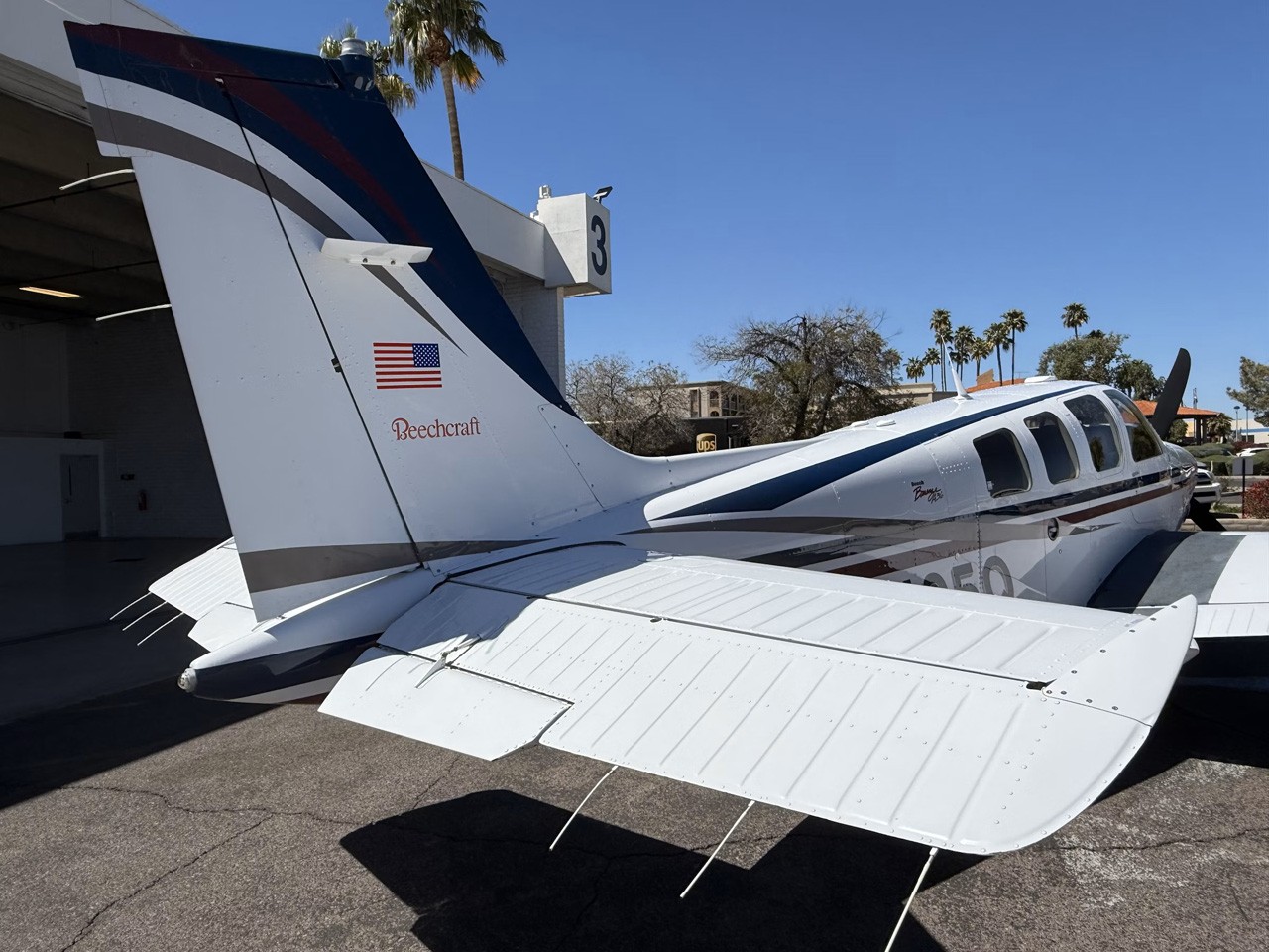 2001 Beech Bonanza A36 — photo 5