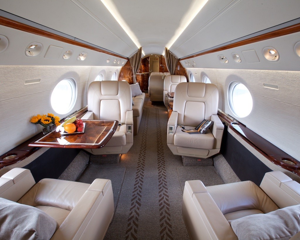 2001 Gulfstream G-V — photo 3