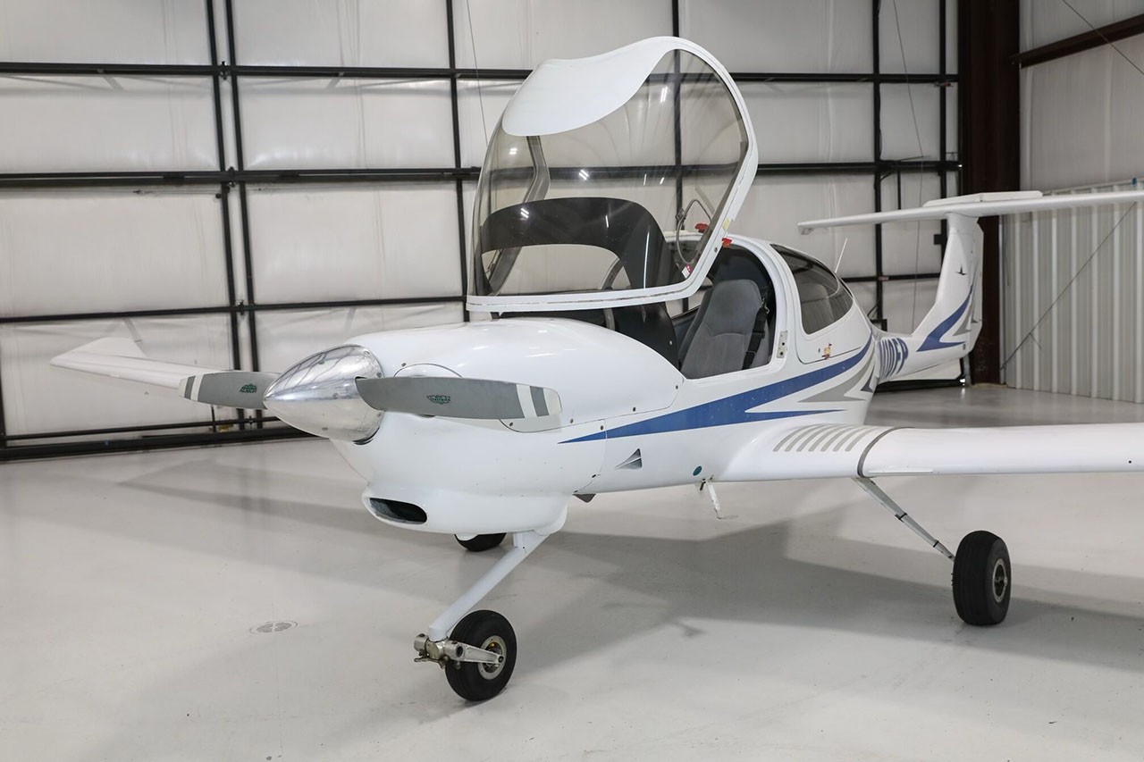 2006 Diamond DA40 — photo 2
