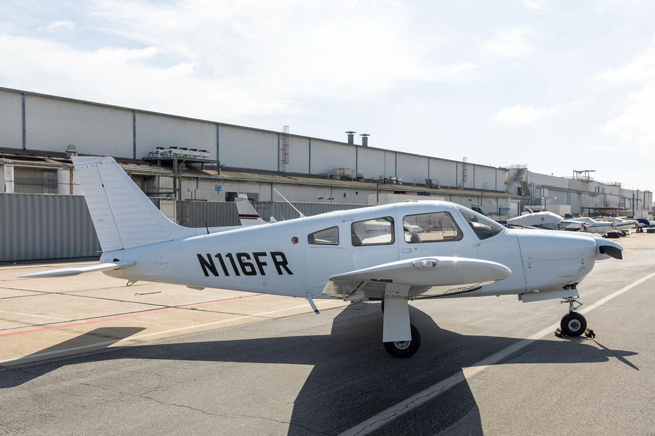 2014 Piper Arrow III — photo 4
