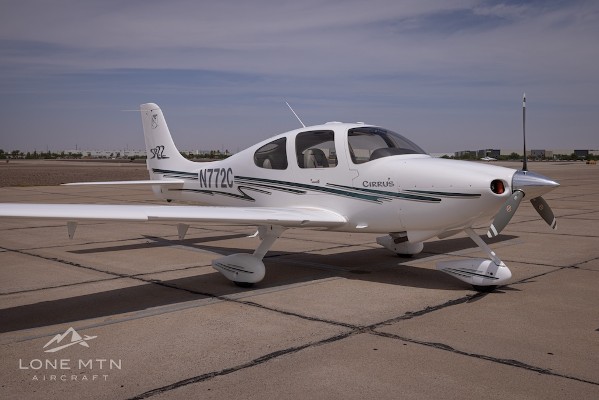 2002 Cirrus SR22 — photo 1