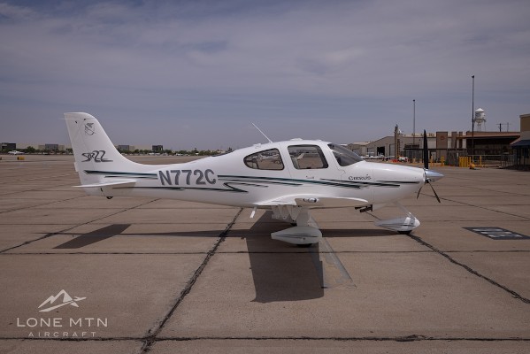 2002 Cirrus SR22 — photo 2