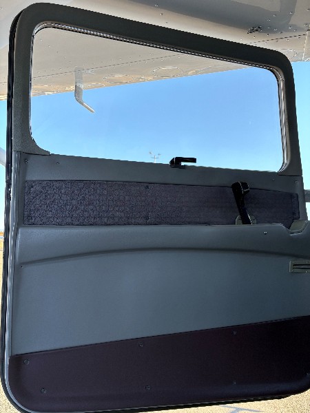1998 Cessna 182S Skylane, photo 13