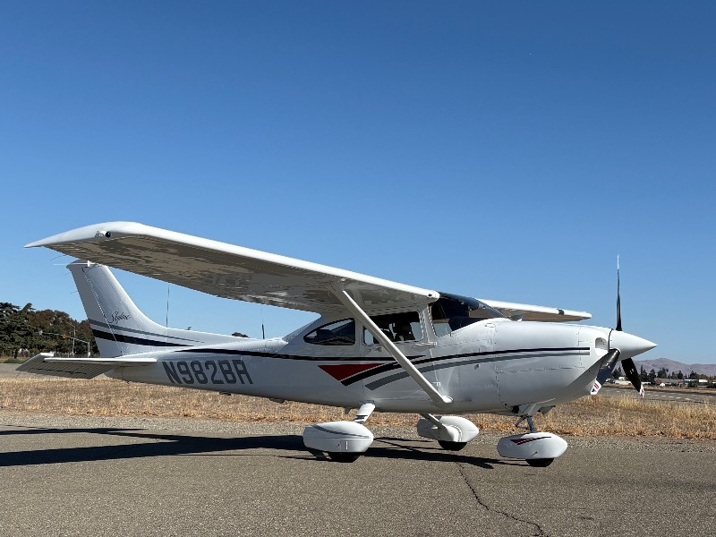 1998 Cessna 182S Skylane, photo 4