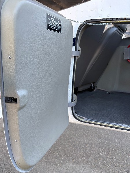 1998 Cessna 182S Skylane, photo 9