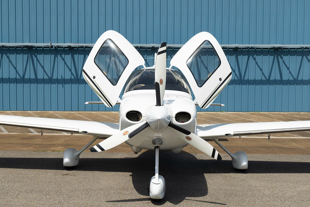 2007 Cirrus SR22-G2 — photo 5