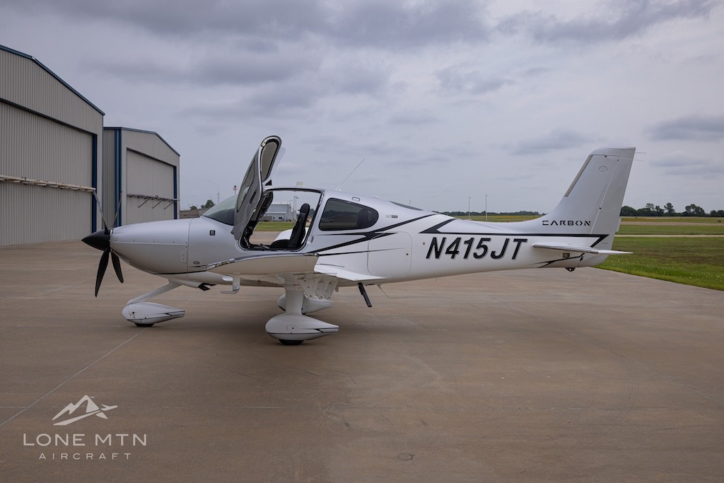2021 Cirrus SR22T — photo 2