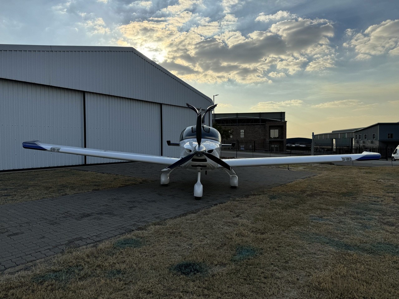 2015 Sling 4 — photo 4
