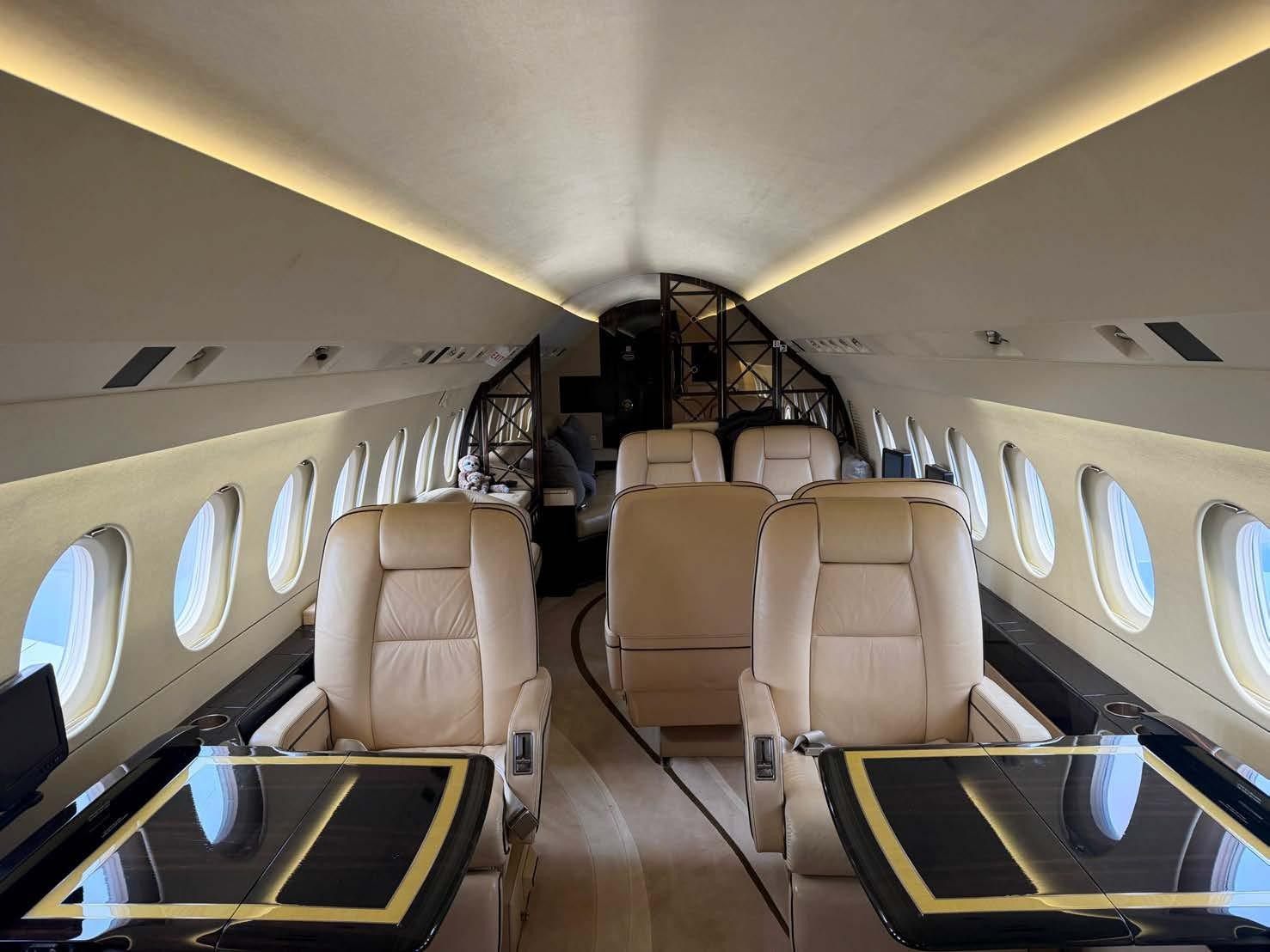 2008 Falcon 900DX — photo 4