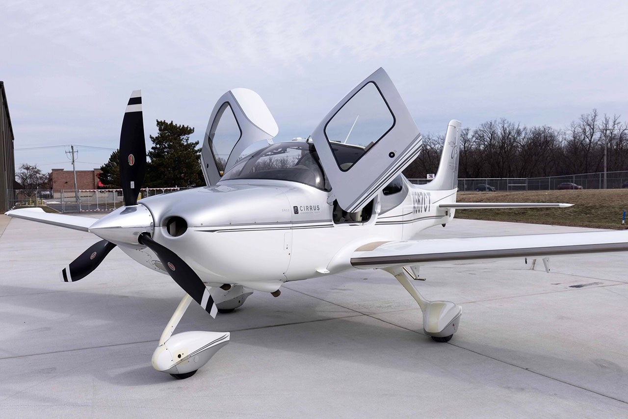 2008 Cirrus SR22-G3 — photo 2