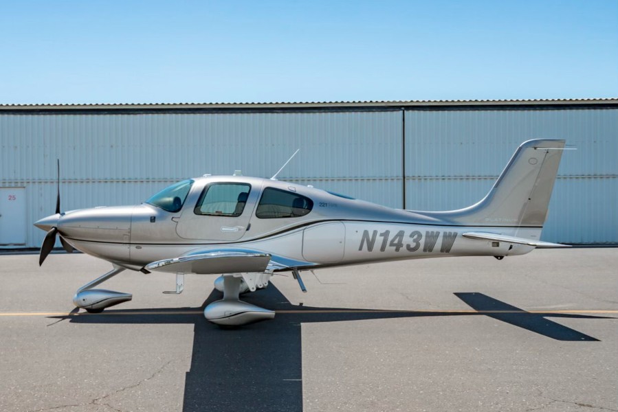 2018 Cirrus SR22T-G6 GTS (N143WW), photo 1