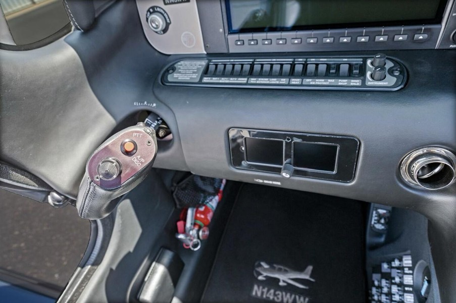 2018 Cirrus SR22T-G6 GTS (N143WW), photo 18
